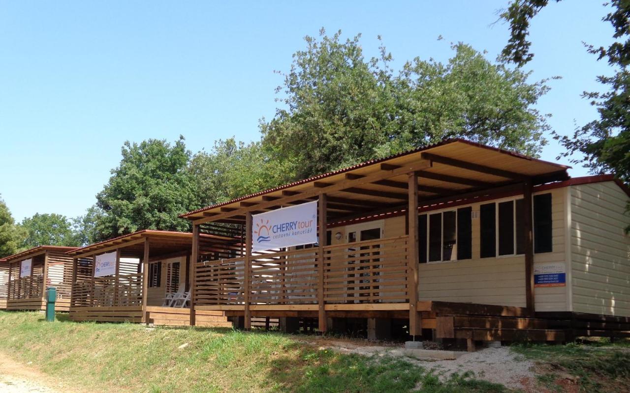Mobile Homes Comfort Capri Bijela Uvala Mugeba Exterior foto