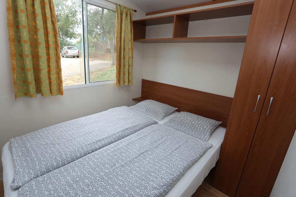 Mobile Homes Comfort Capri Bijela Uvala Mugeba Quarto foto