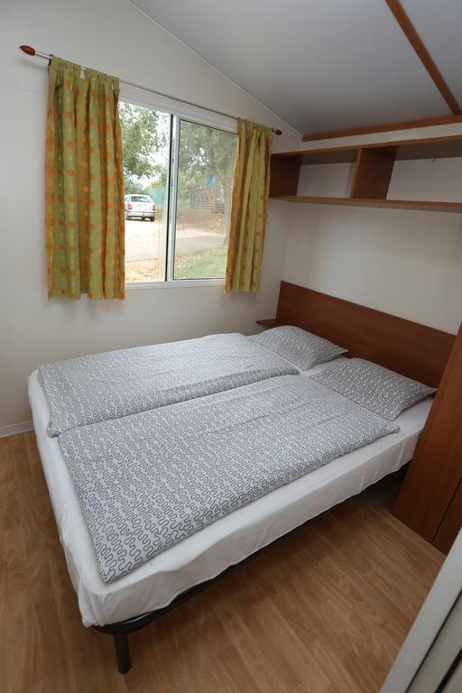 Mobile Homes Comfort Capri Bijela Uvala Mugeba Exterior foto